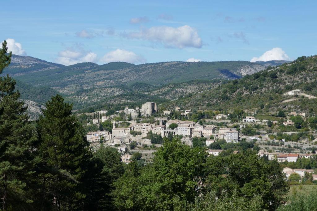 La Vue Est Belle Apartment Montbrun-les-Bains Exterior photo